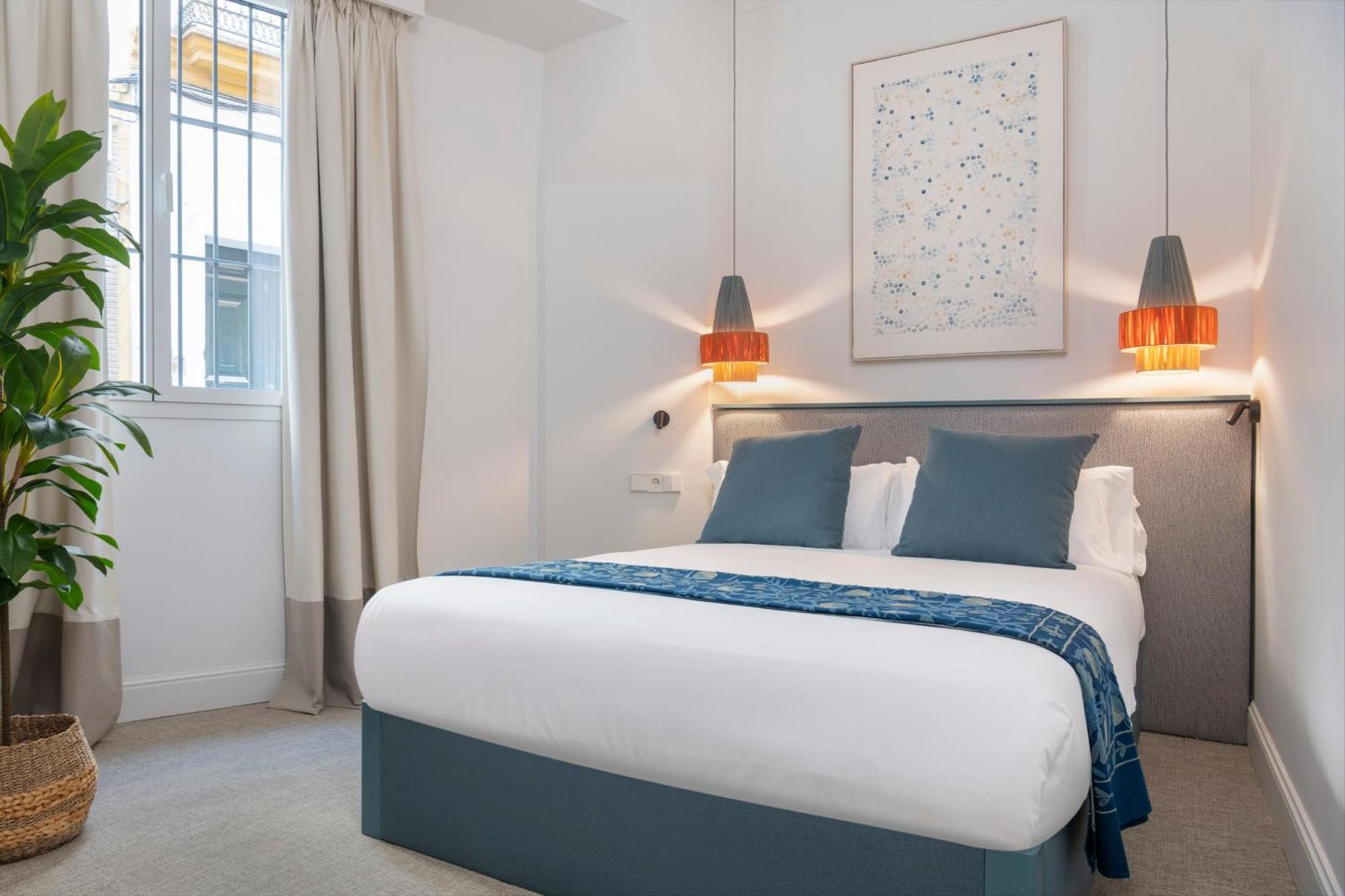 Casa Bedoya Suites & Colors By Magno Apartments Севиля Екстериор снимка