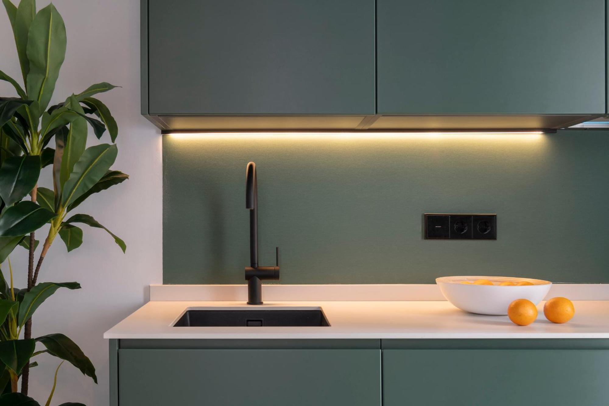 Casa Bedoya Suites & Colors By Magno Apartments Севиля Екстериор снимка