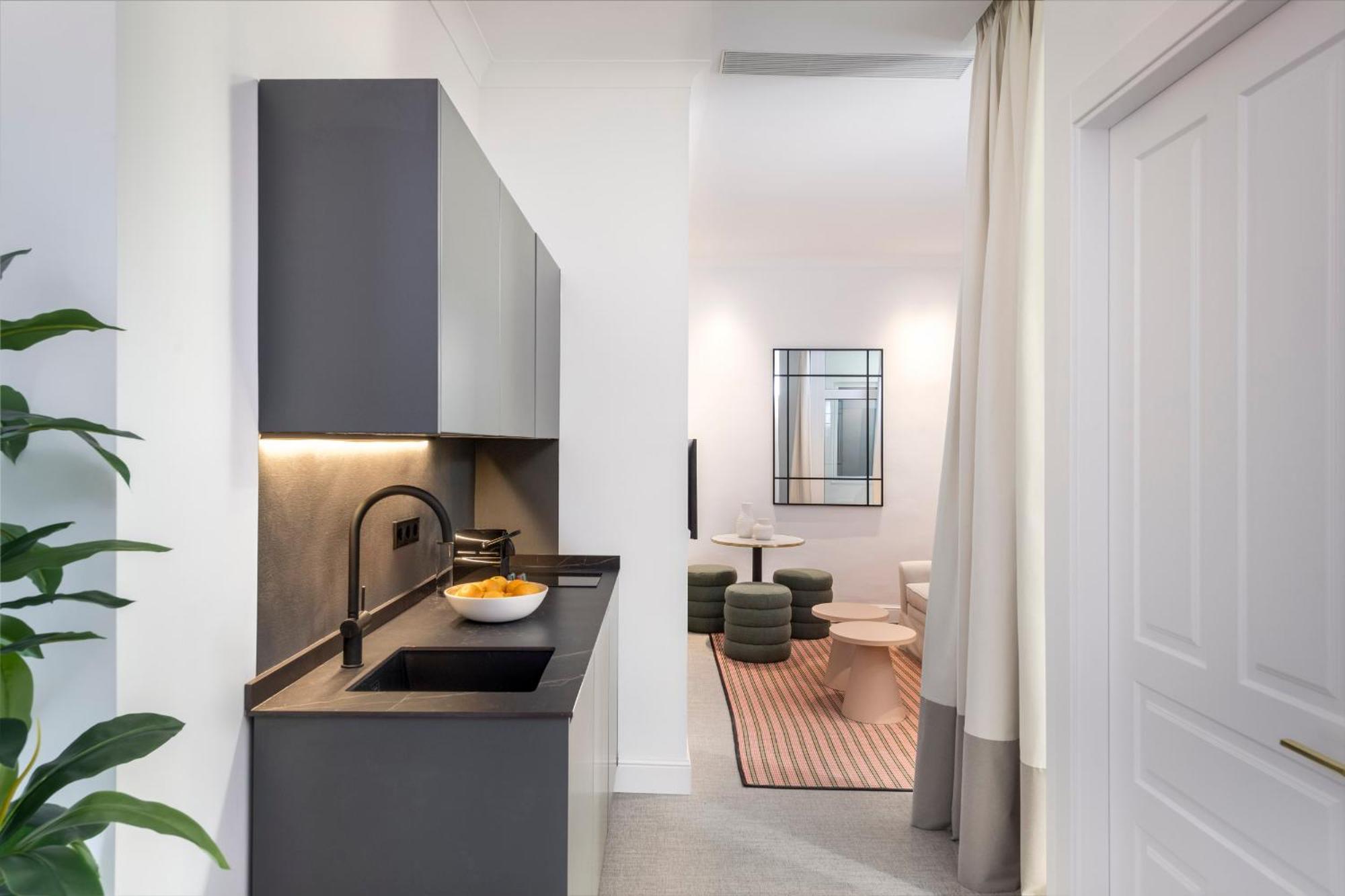 Casa Bedoya Suites & Colors By Magno Apartments Севиля Екстериор снимка